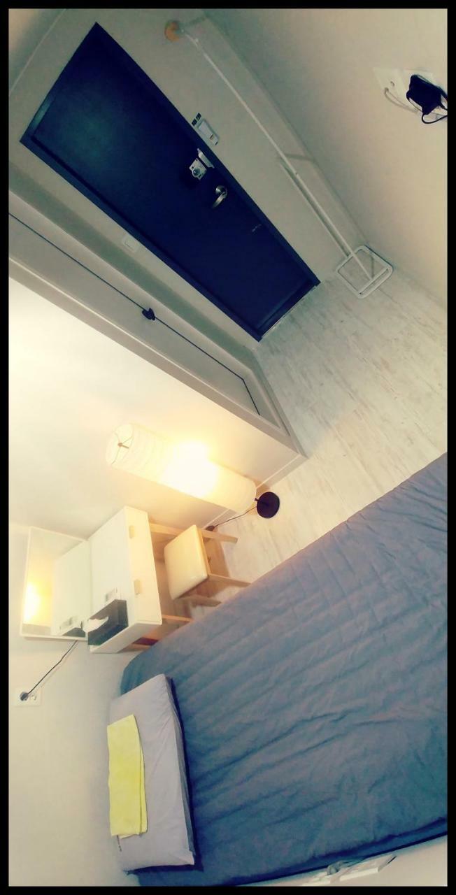24 Sinchon 2* Seoul